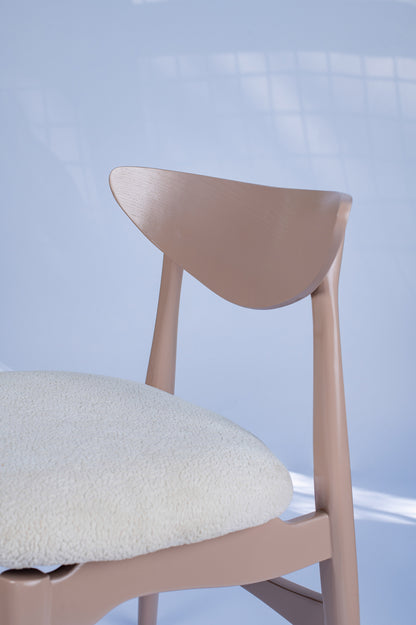 The Dining Chair Hettie – Handcrafted Dining Seat in (Beige Taupe)