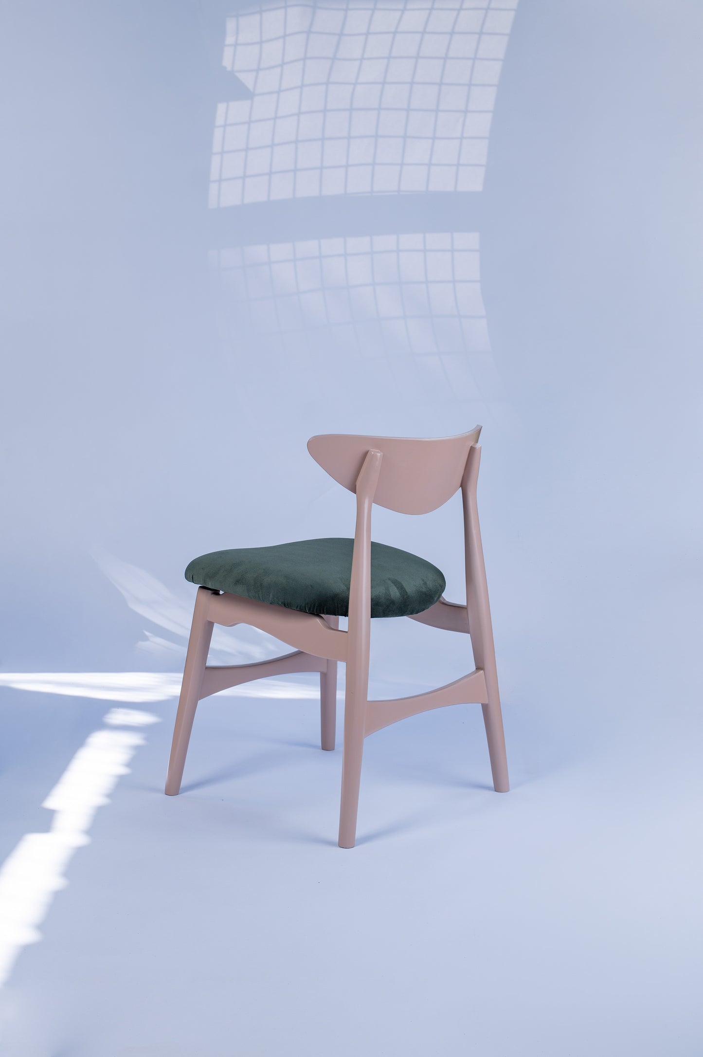 The Dining Chair Hettie – Handcrafted Dining Seat in (Beige Taupe)