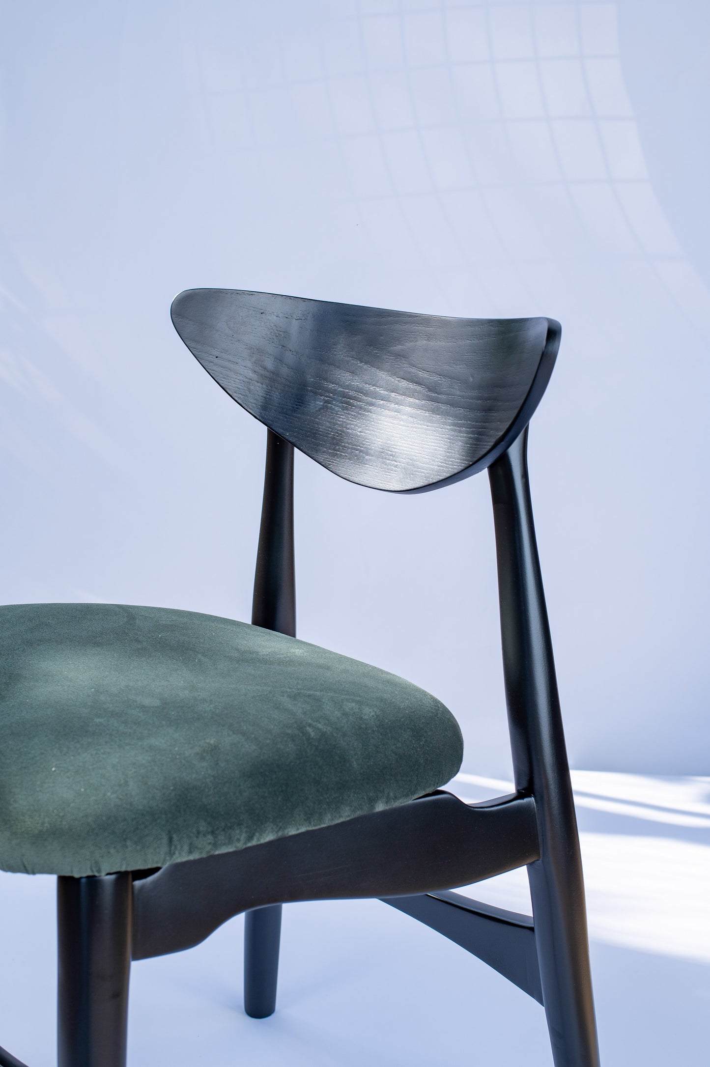 Dining Chair Hettie – Handcrafted Dining Seat (Matt Black)